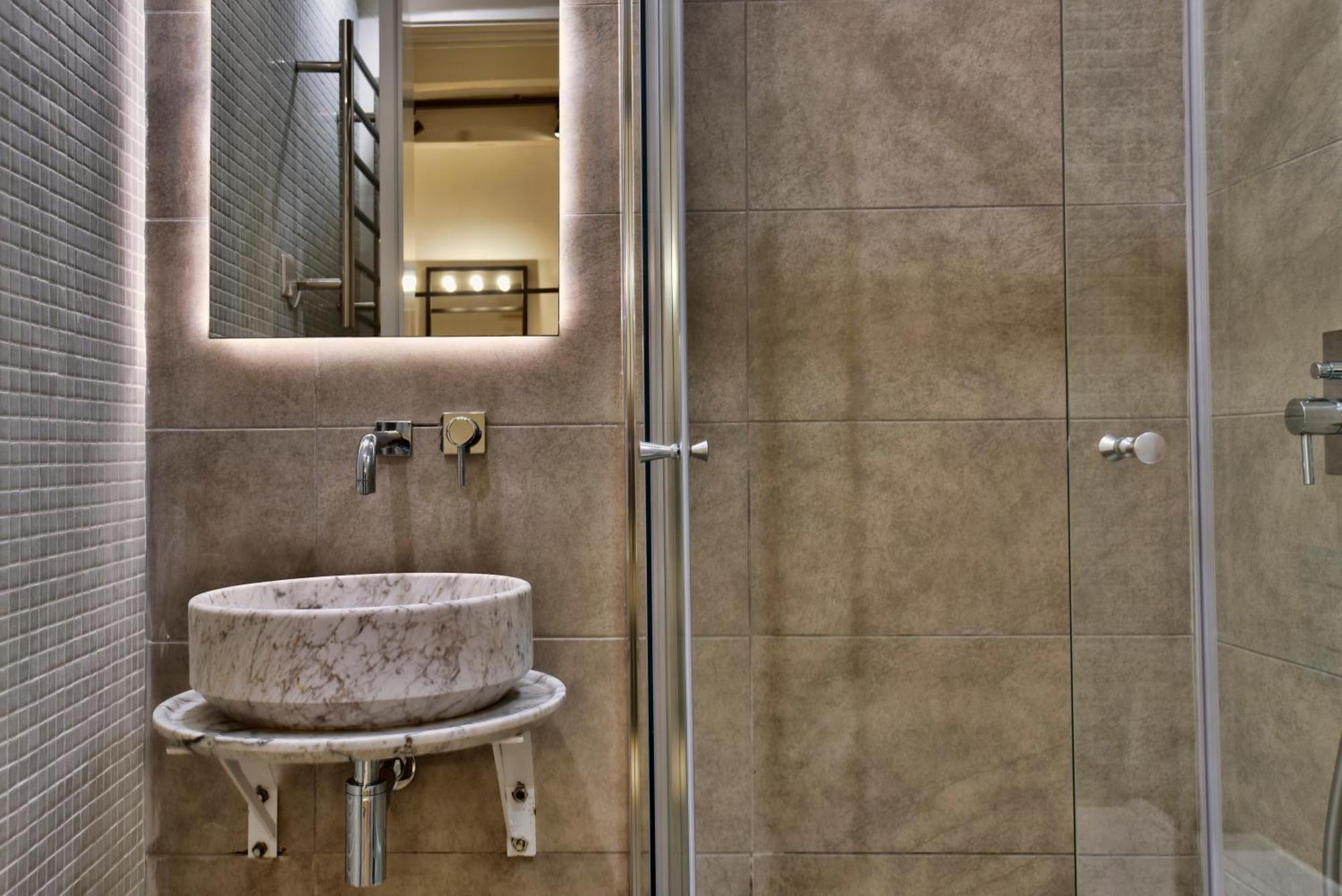 Private Rooms With Bathroom In Valletta Buitenkant foto