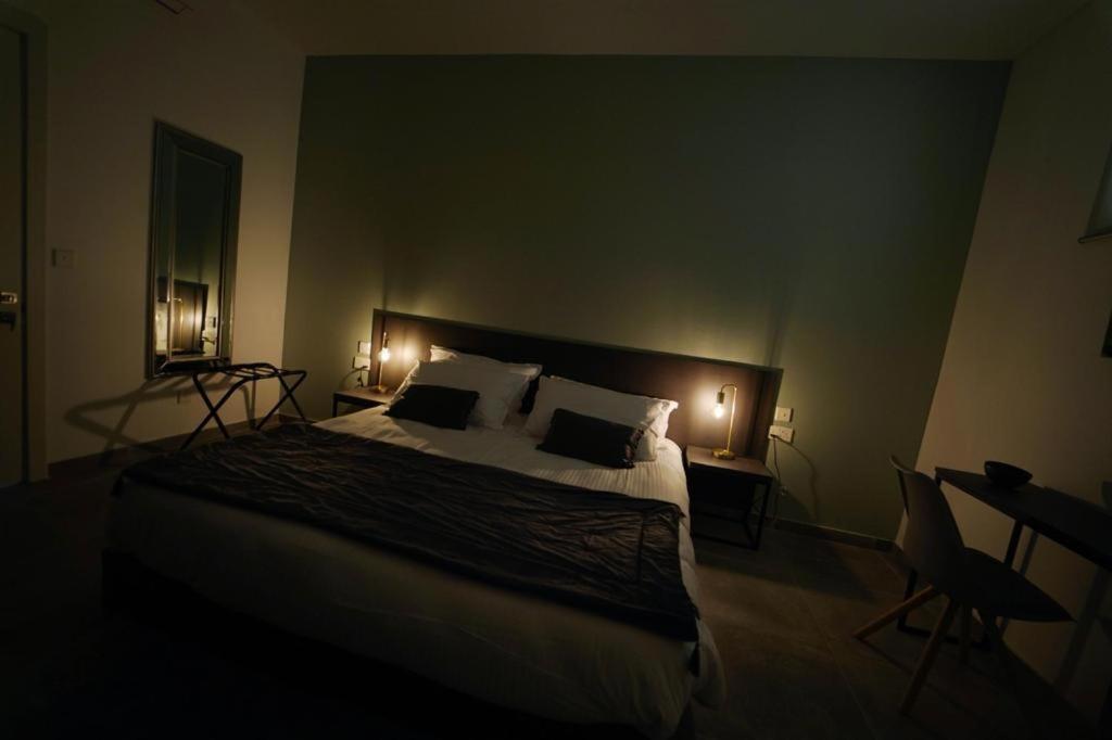 Private Rooms With Bathroom In Valletta Buitenkant foto